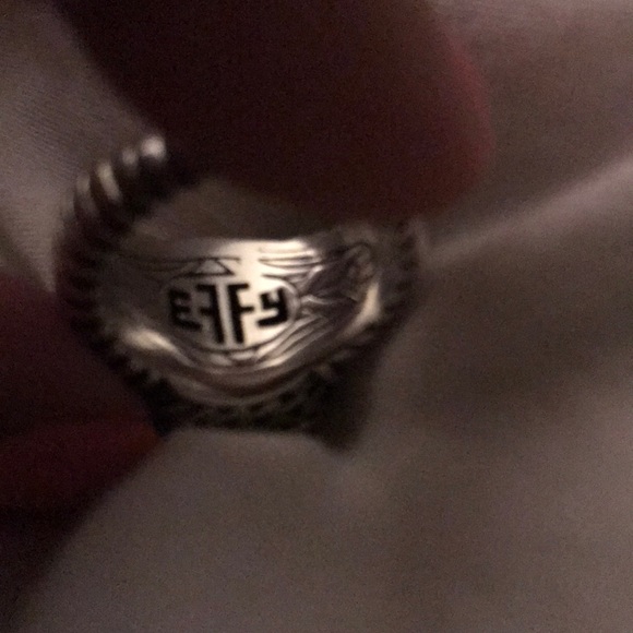 Earings - Picture 2 of 2